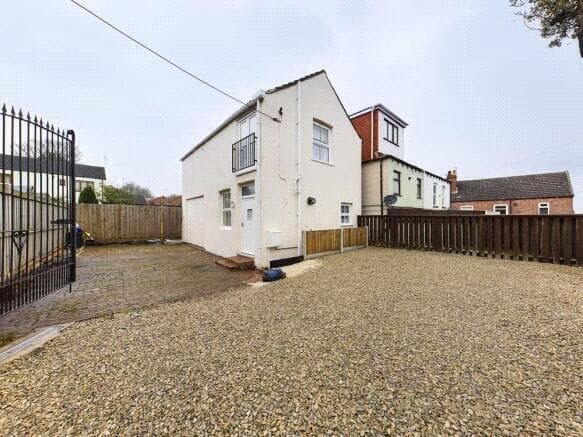 3 bed Detached to rent in pontefract