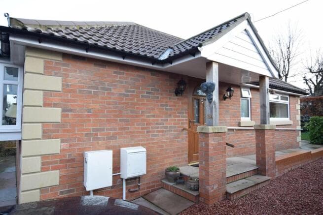2 bed Detached Bungalow to rent in scarborough