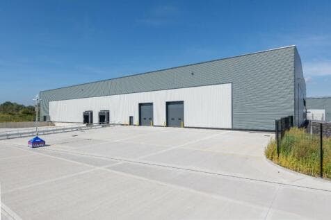 Heavy Industrial to rent in bradford