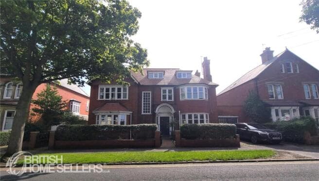 7 bed Detached for sale in bridlington