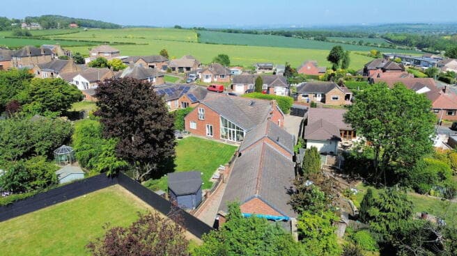 4 bed Detached for sale in barnsley