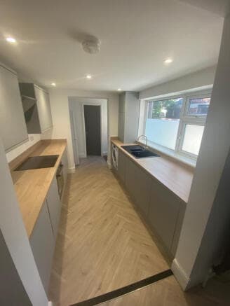 4 bed House to rent in hull