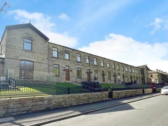 20 bed Terraced for sale in batley