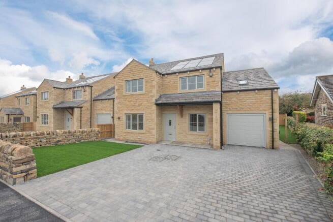 4 bed Detached for sale in keighley