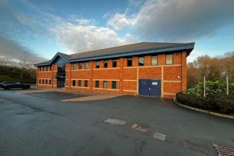 Office to rent in huddersfield