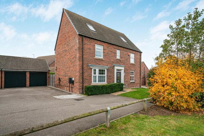 6 bed Detached for sale in beverley