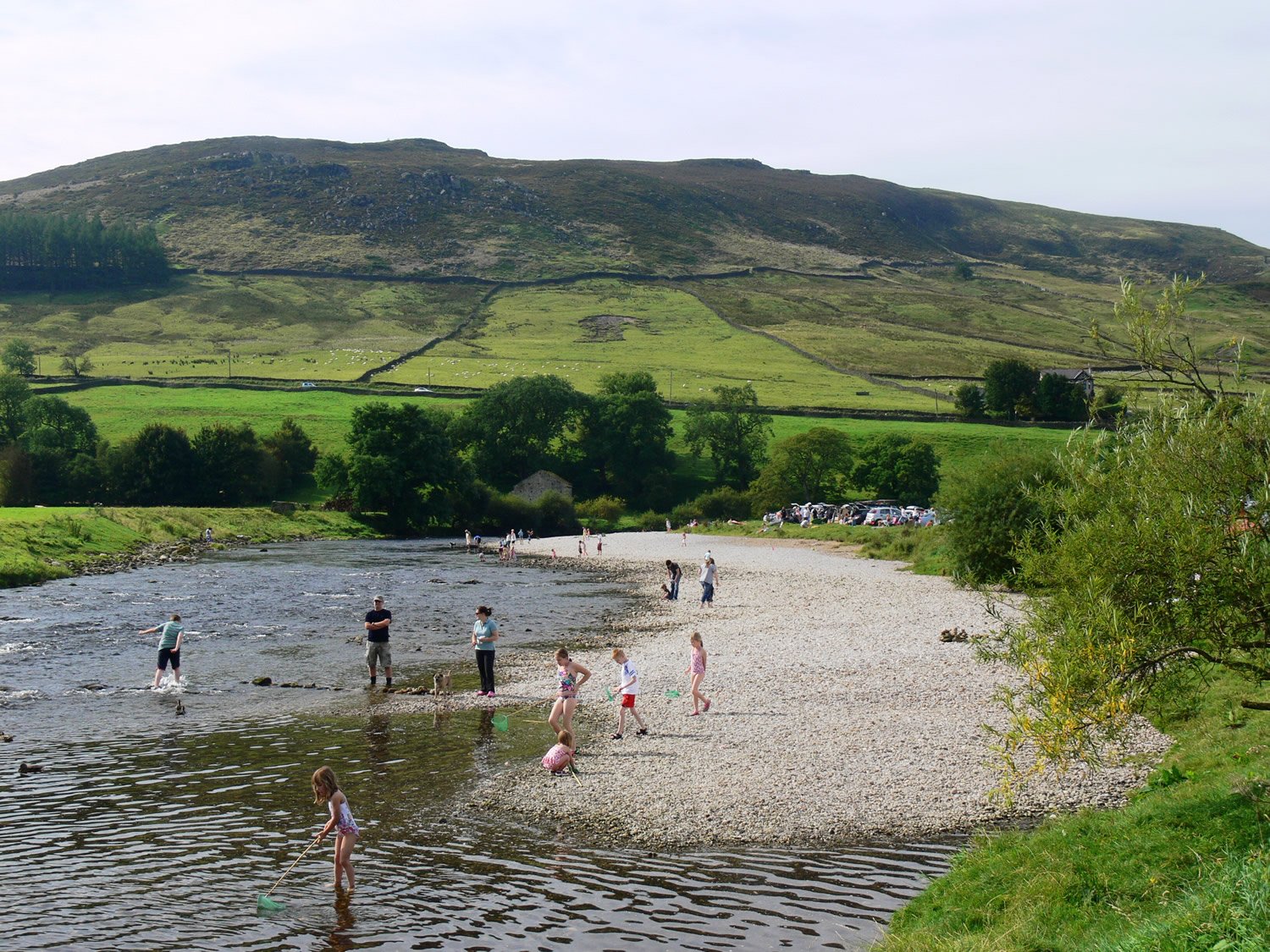 Image name River Wharfe Car Park Campsite the 20 image from the post Yorkshire Dales in Yorkshire.com.