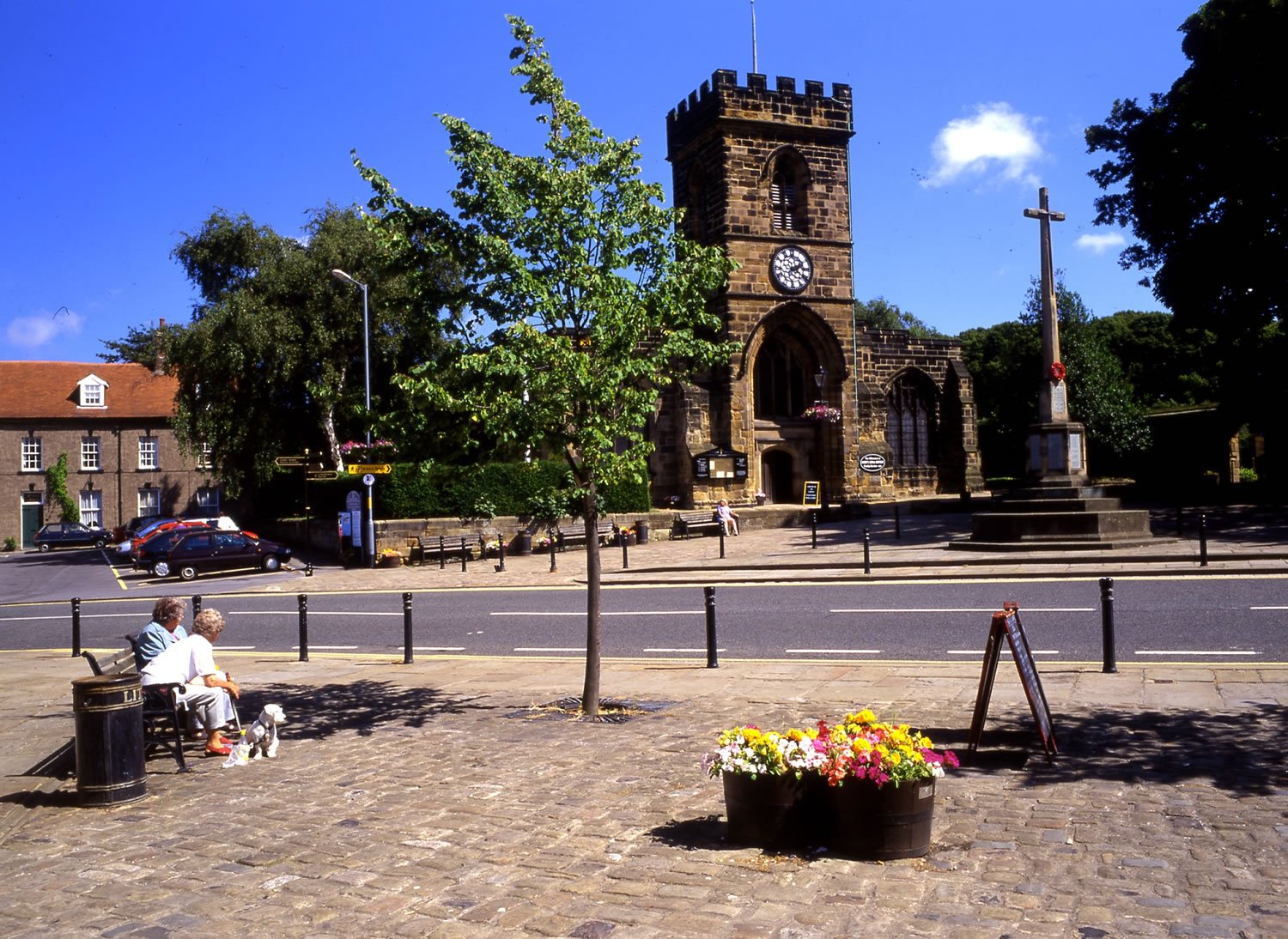 Image name guisborough church square the 1 image from the post Guisborough in Yorkshire.com.