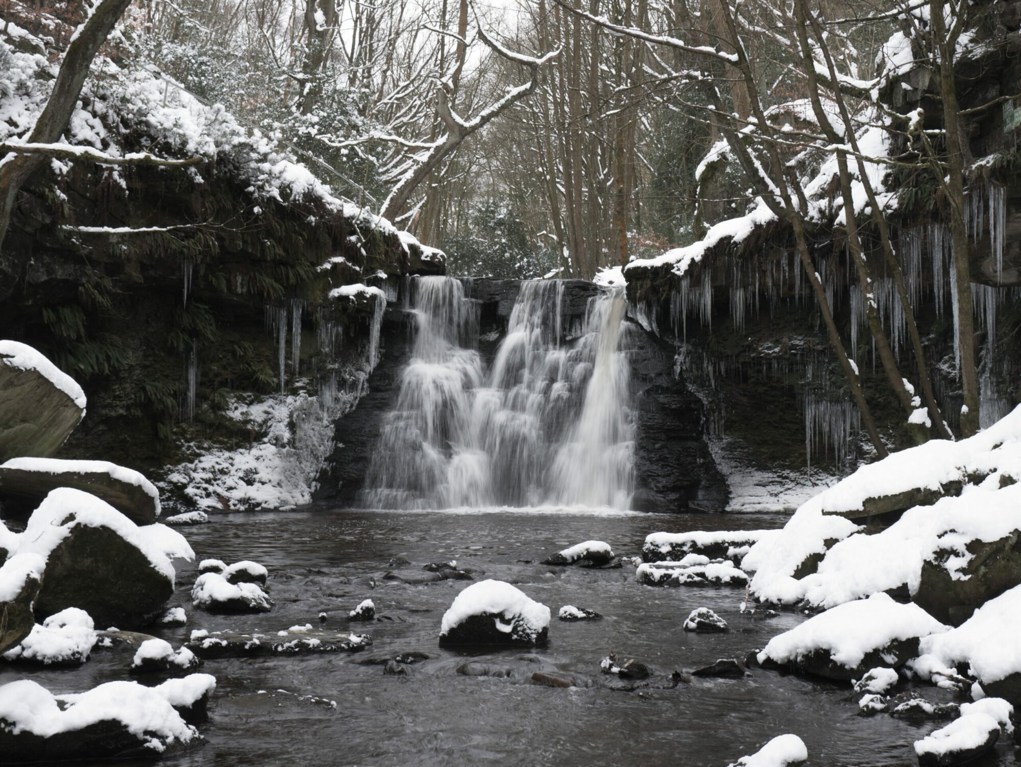 Goitstock Waterfall in the snow