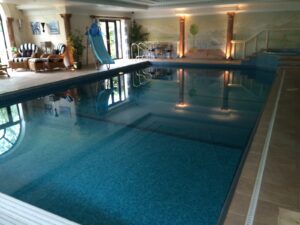 indoor- swimming pool at Truffle Lodge