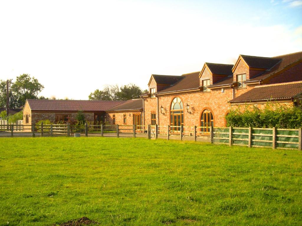 The Stables at the Vale image one