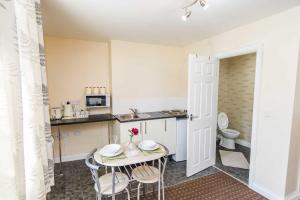 Bradford serviced apartments image two