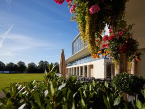 Hilton Garden Inn Doncaster Racecourse image two