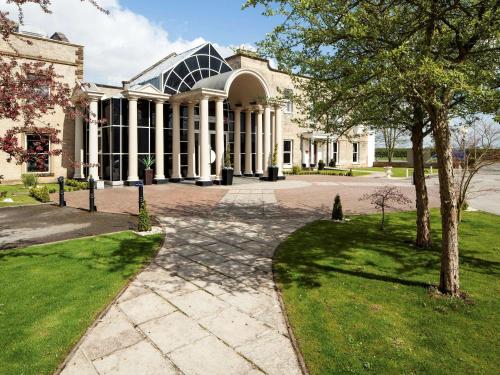 Mercure York Fairfield Manor Hotel image three