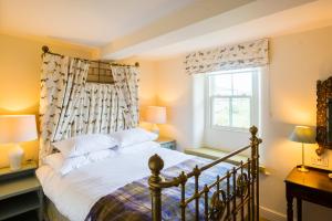 Devonshire Arms Holiday Cottages at Bolton Abbey image two