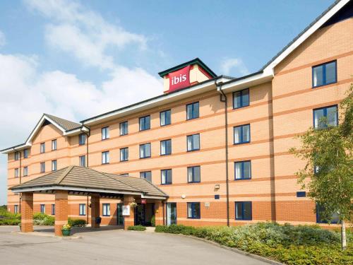ibis Rotherham East – (M18 / M1) image two