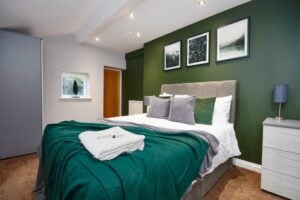 Picture of Large Apartment On Royal Parade - Sleeps 10