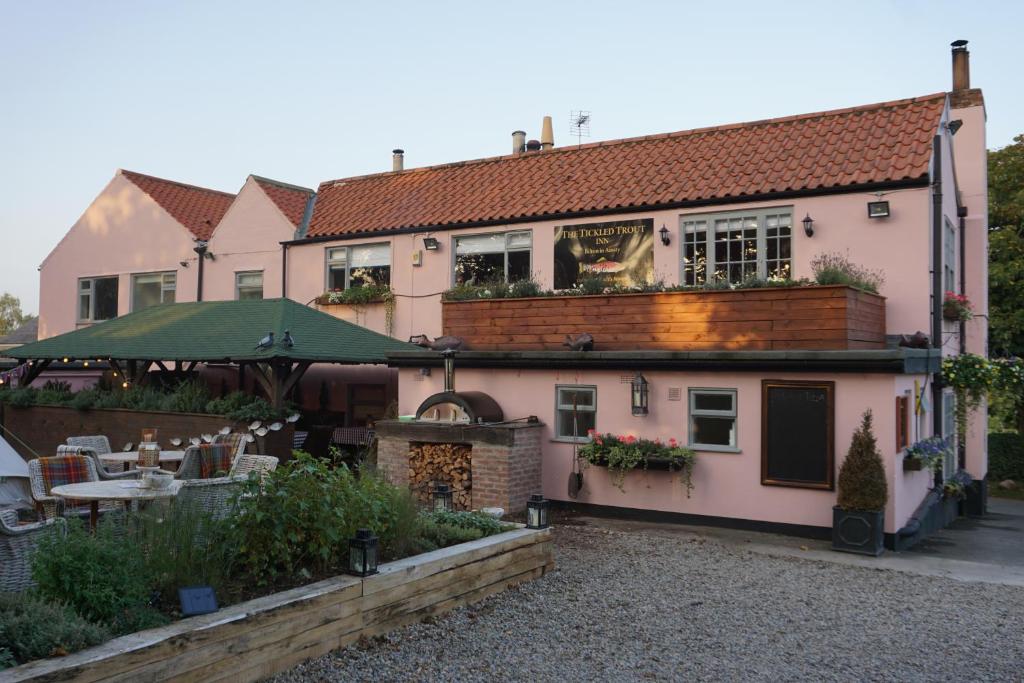 The Tickled Trout Inn Bilton-in-Ainsty image one