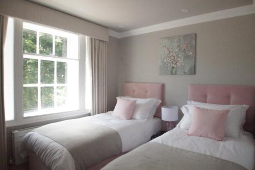 10 Bootham House - luxury city centre apartment image three