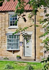 Lavender Cottage, Grade 2 Listed Period Stone Built Cottage In Pickering, North Yorkshire image one