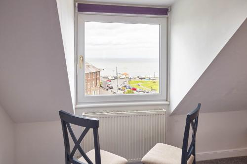 Host & Stay - The Whitby Pearl image three