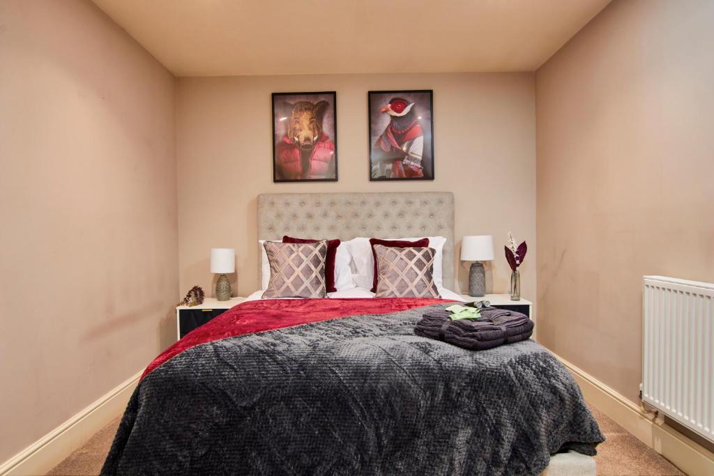 The Exquisite Harrogate Abode - Sleeps 6 image one