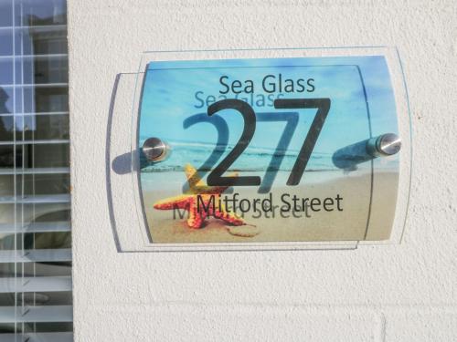 27 Mitford Street image three