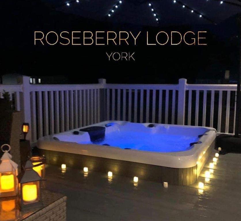 Roseberry Lodge with Hot Tub image one