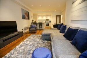 Picture of Stylish 2 Bedroom Apartment and Terrace Sleeps 4