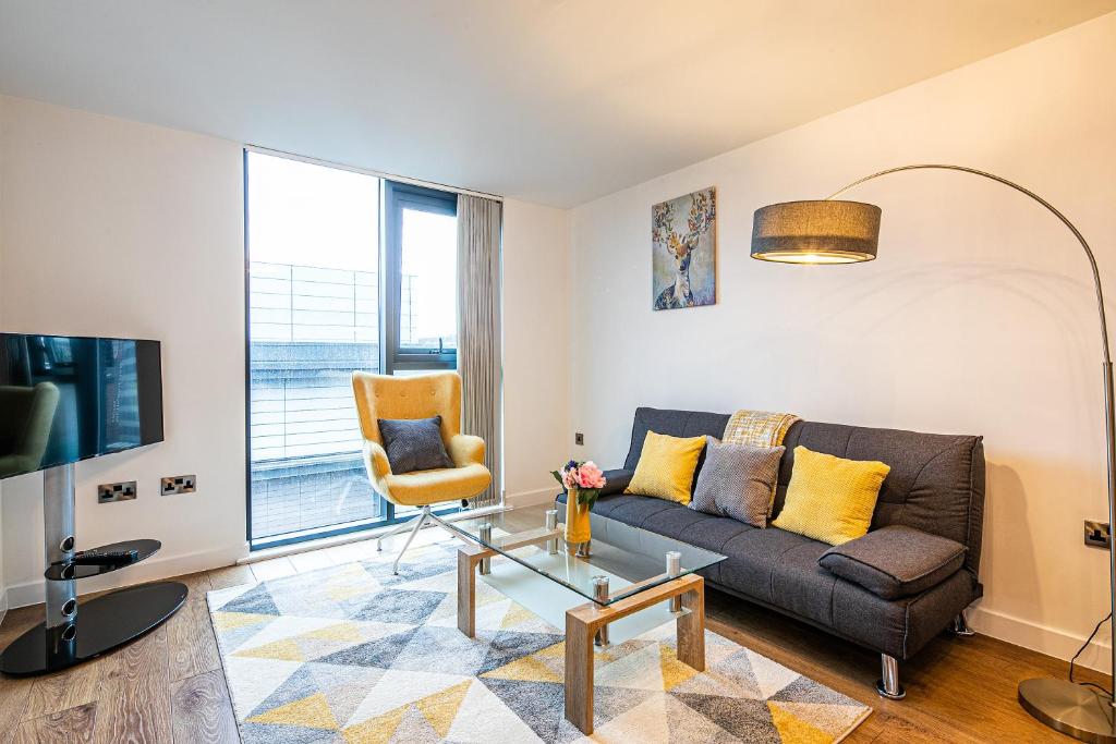 Free Parking, IQuarter Luxe 2 Bed Apartment Sheffield - Available & Book Today image one