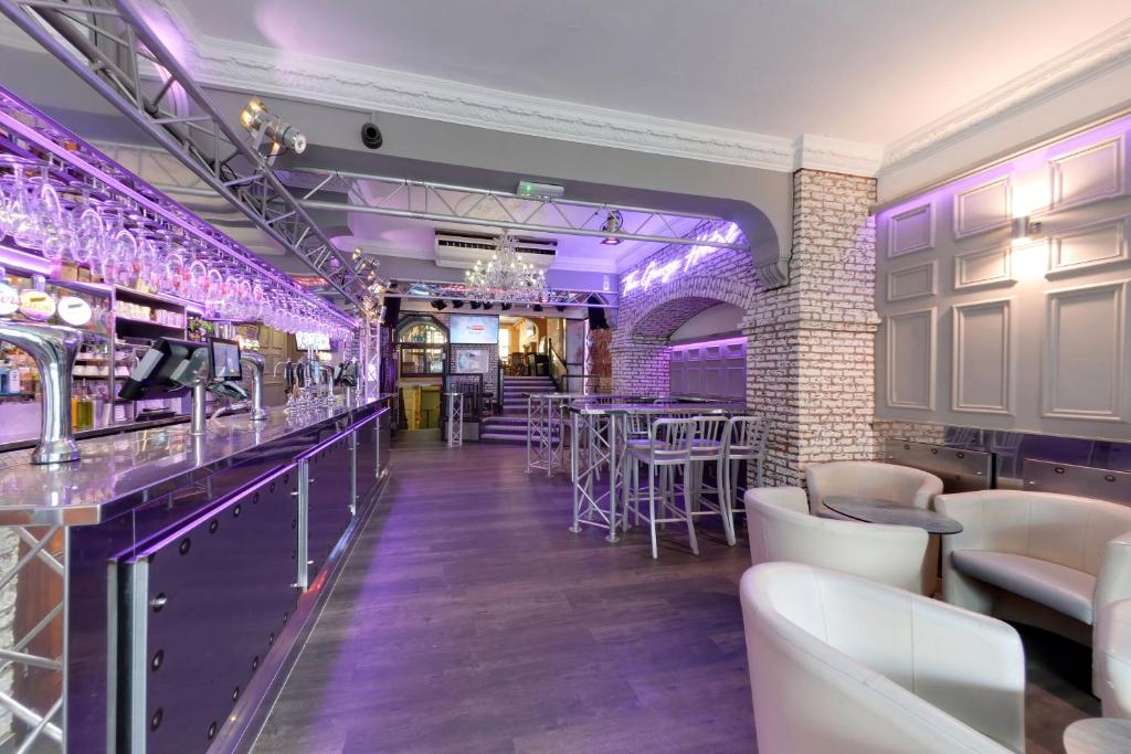 The George Hotel Accommodation image 1 The George Hotel image one