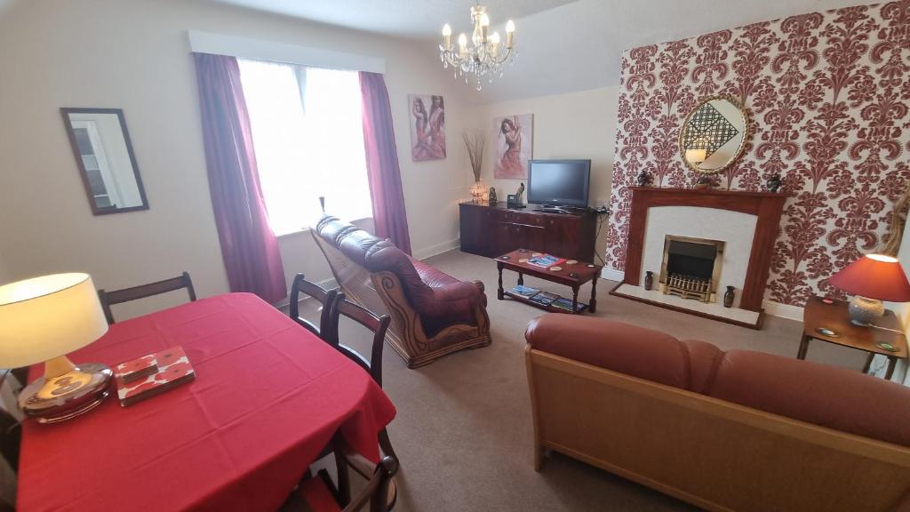 Picture of Cruden Villa - Second Floor Apartment