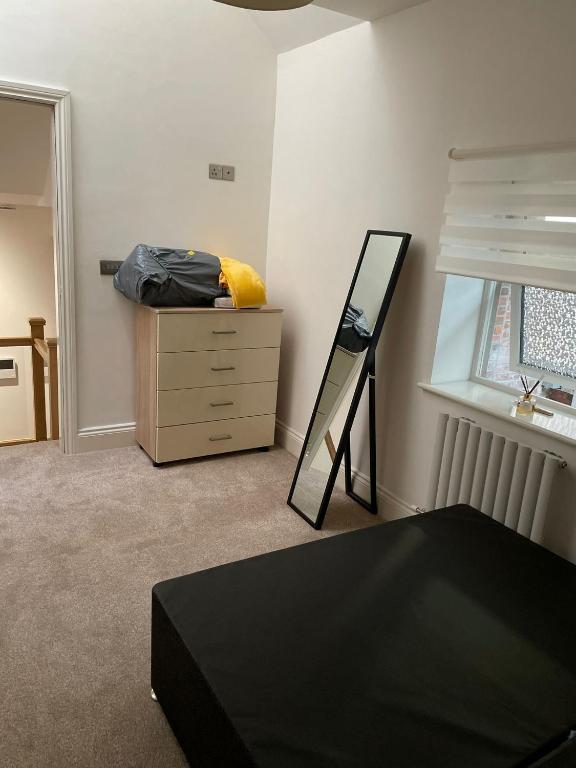 Best Price Apartment in hull #5 image one