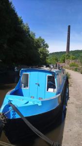 Margie, cosy narrowboat stay in the heart of Hebden Bridge image one