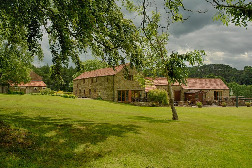 Experience the Peace & Quiet in the North York Moors at Rawcliffe House Farm image one