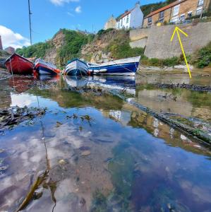 Sea Haven fisherman's cottage at Staithes image two