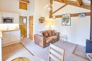 Host & Stay - The Hayloft image two