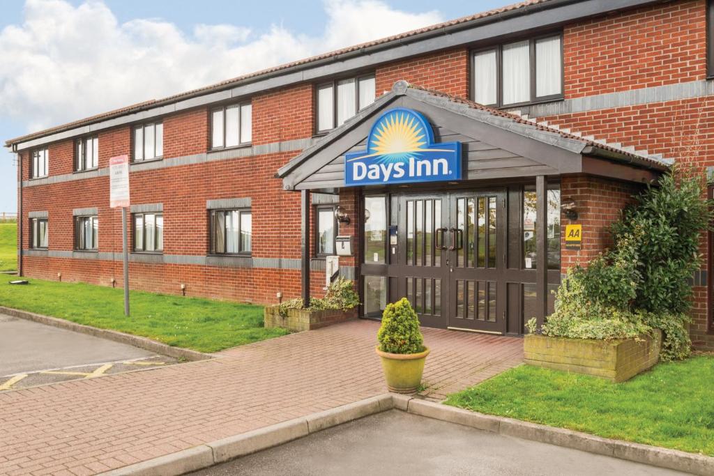 Picture of Days Inn Hotel Sheffield South