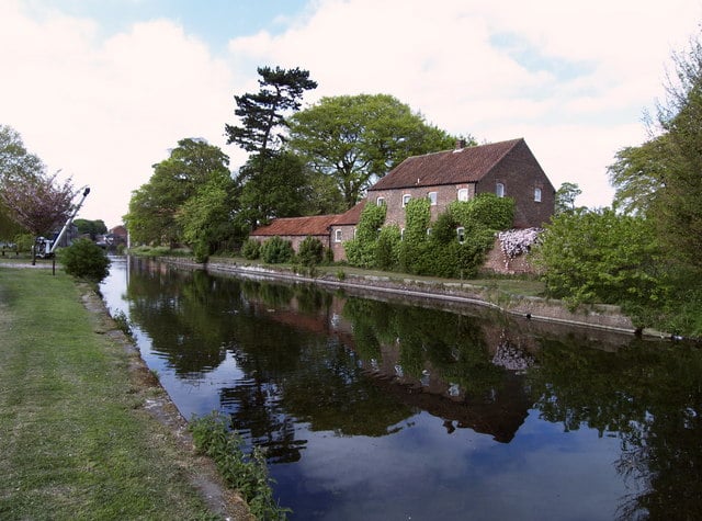 Image name driffield canal east yorkshire the 6 image from the post Driffield Canal Walk in Yorkshire.com.