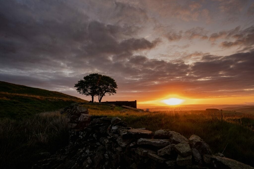 Image name yorkshire sunset the 1 image from the post Yorkshire Authors Poets and Playwrights in Yorkshire.com.