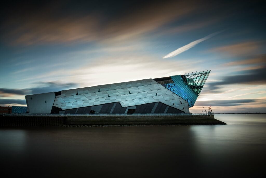 Image name the deep hull yorkshire the 6 image from the post Day 24 - Christmas 2022 in Yorkshire.com.