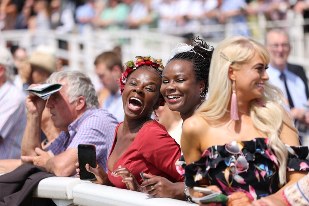 Image name yr08072022extras 128 the 2 image from the post York Racecourse in Yorkshire.com.