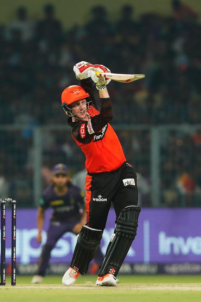 Harry Brook hits a straight 6 during 100* for SRH vs KKR in IPL 2023