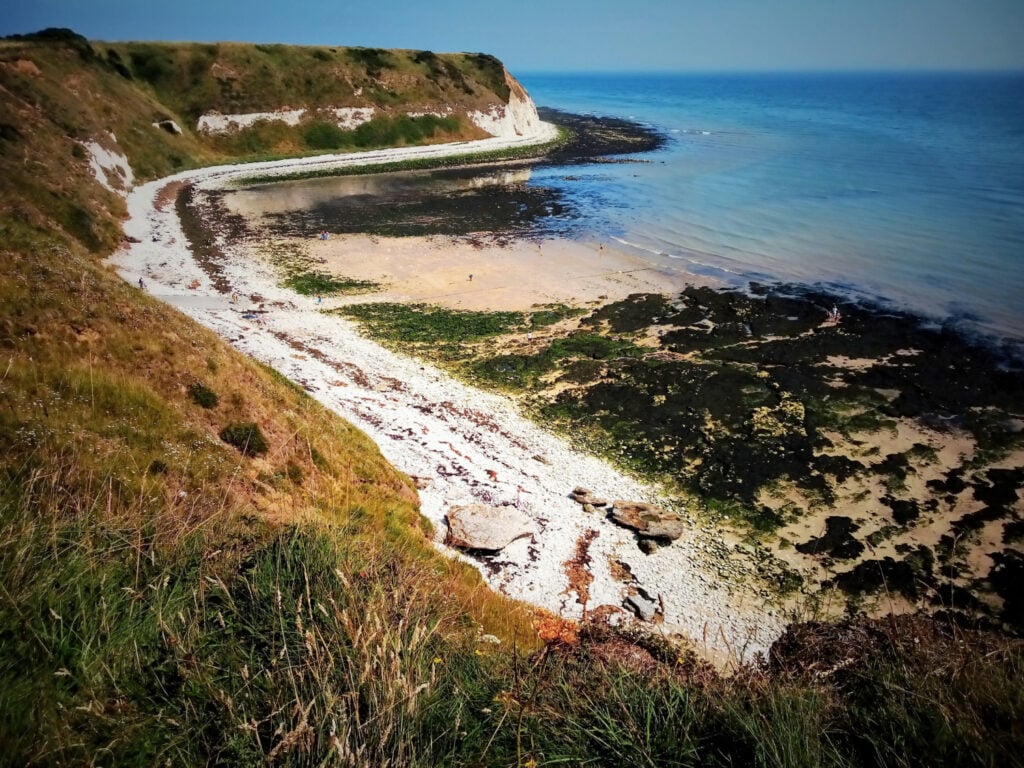 Image name danes dyke flamborough yorkshire the 1 image from the post Walk: Danes Dyke in Yorkshire.com.