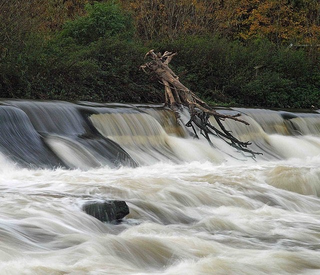 Image name sprotbrough weir on the river don south yorkshire the 5 image from the post Walk: Sprotbrough Falls in Yorkshire.com.