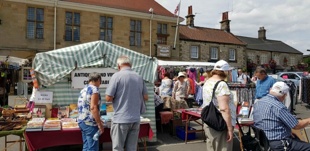 Image name Helmsley market day the 1 image from the post Visit Helmsley Markets in Yorkshire.com.