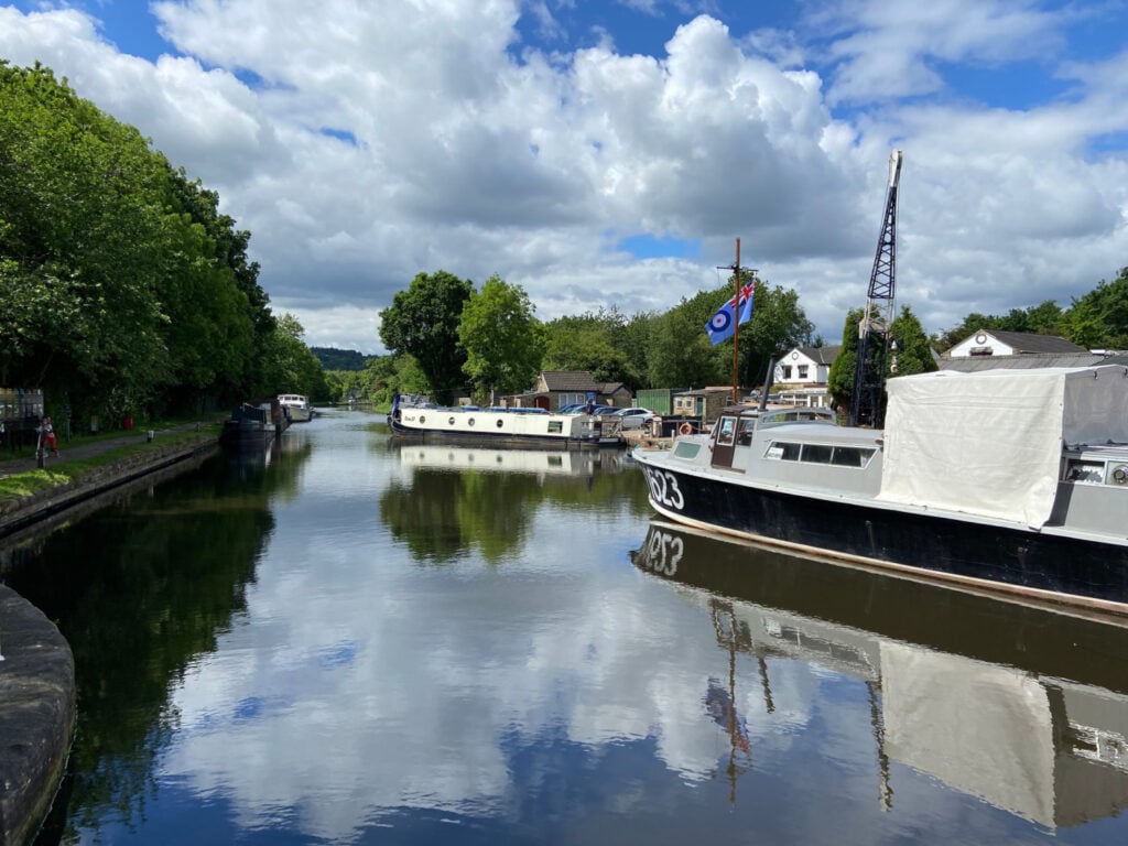 Image name shepley marina mirfield west yorkshire the 1 image from the post Walk: Mirfield Boundary Walk in Yorkshire.com.