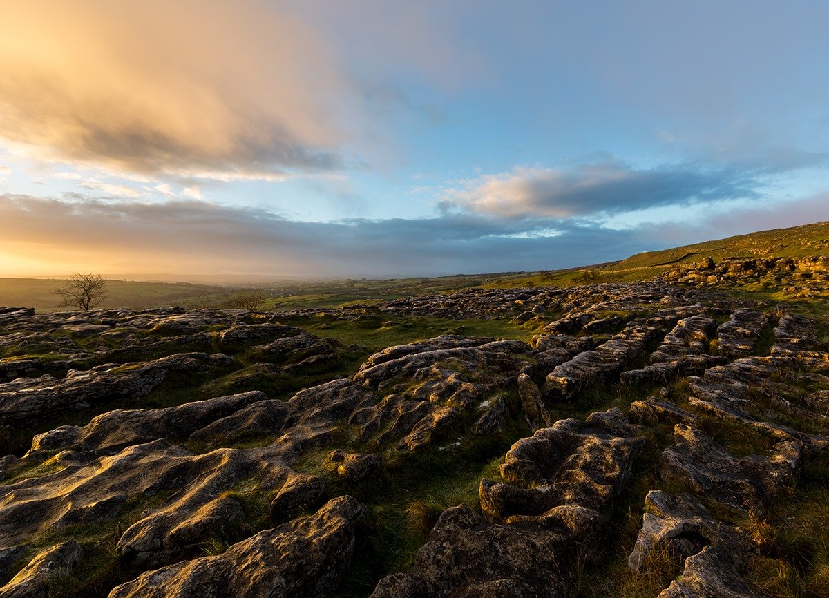 Image name malham sunrise rich bunce photography the 7 image from the post Dawn at Malham Photo Walk in Yorkshire.com.