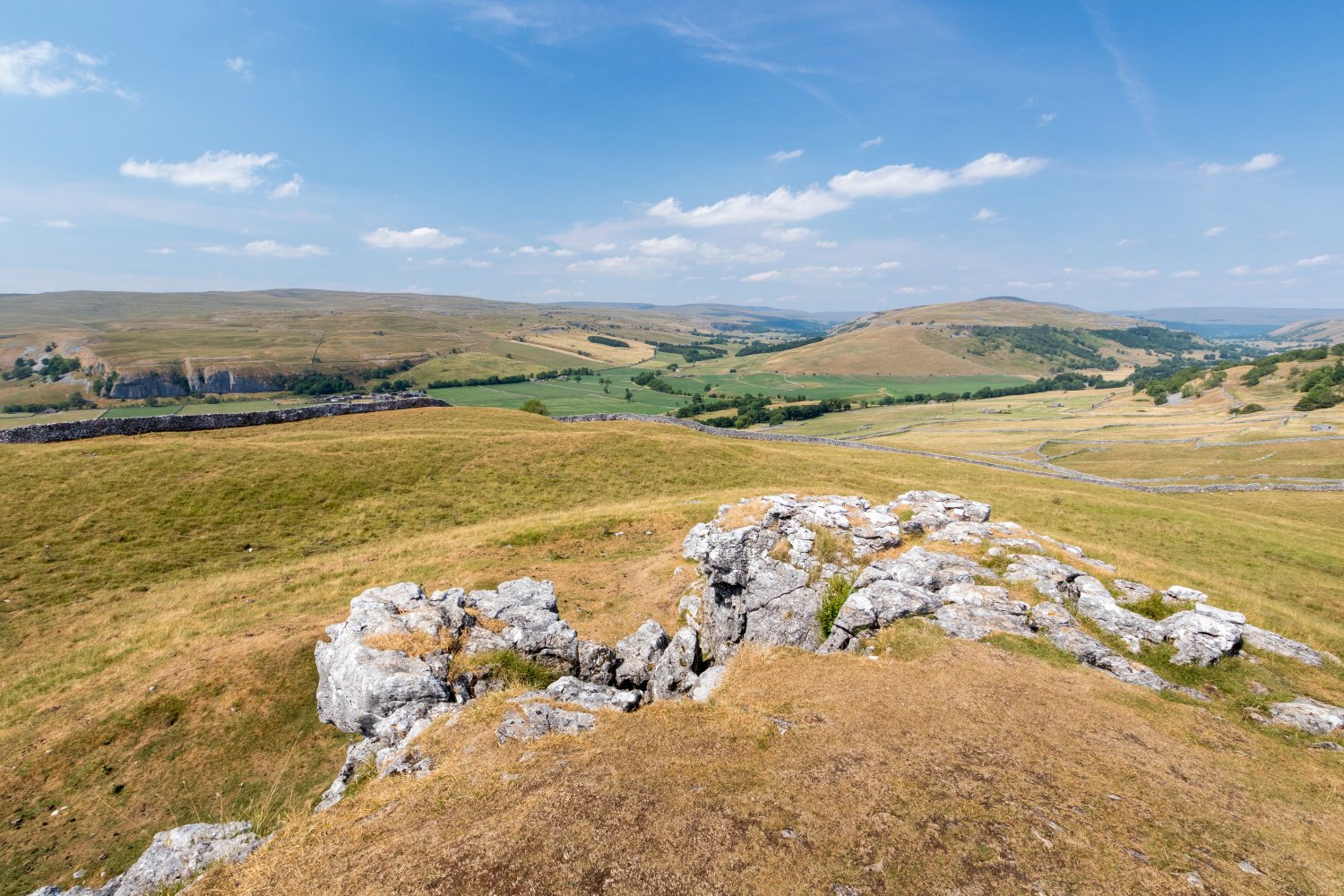 Image name conistone pie wharfedale yorkshire the 3 image from the post Walk: Limestone Walking in Wharfedale in Yorkshire.com.