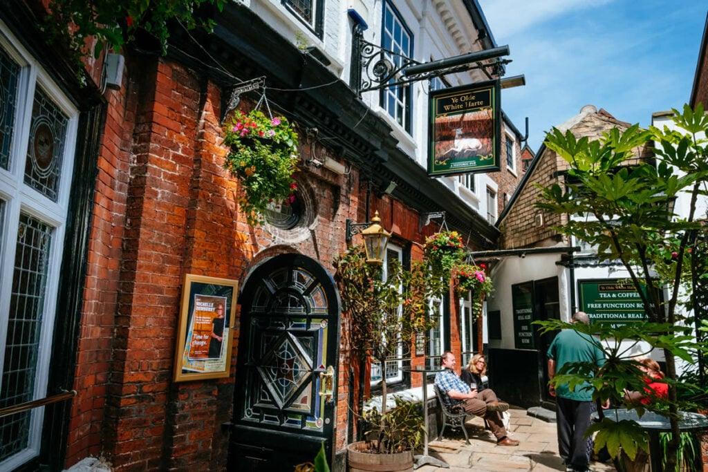 Image name hull pub yorkshire the 1 image from the post Walk: Hull's Ale Trail in Yorkshire.com.